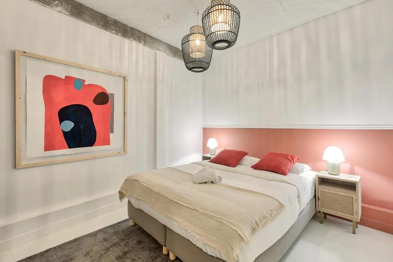 Artist And Design Loft - 10 Guests - 5 Min From Metro דירה