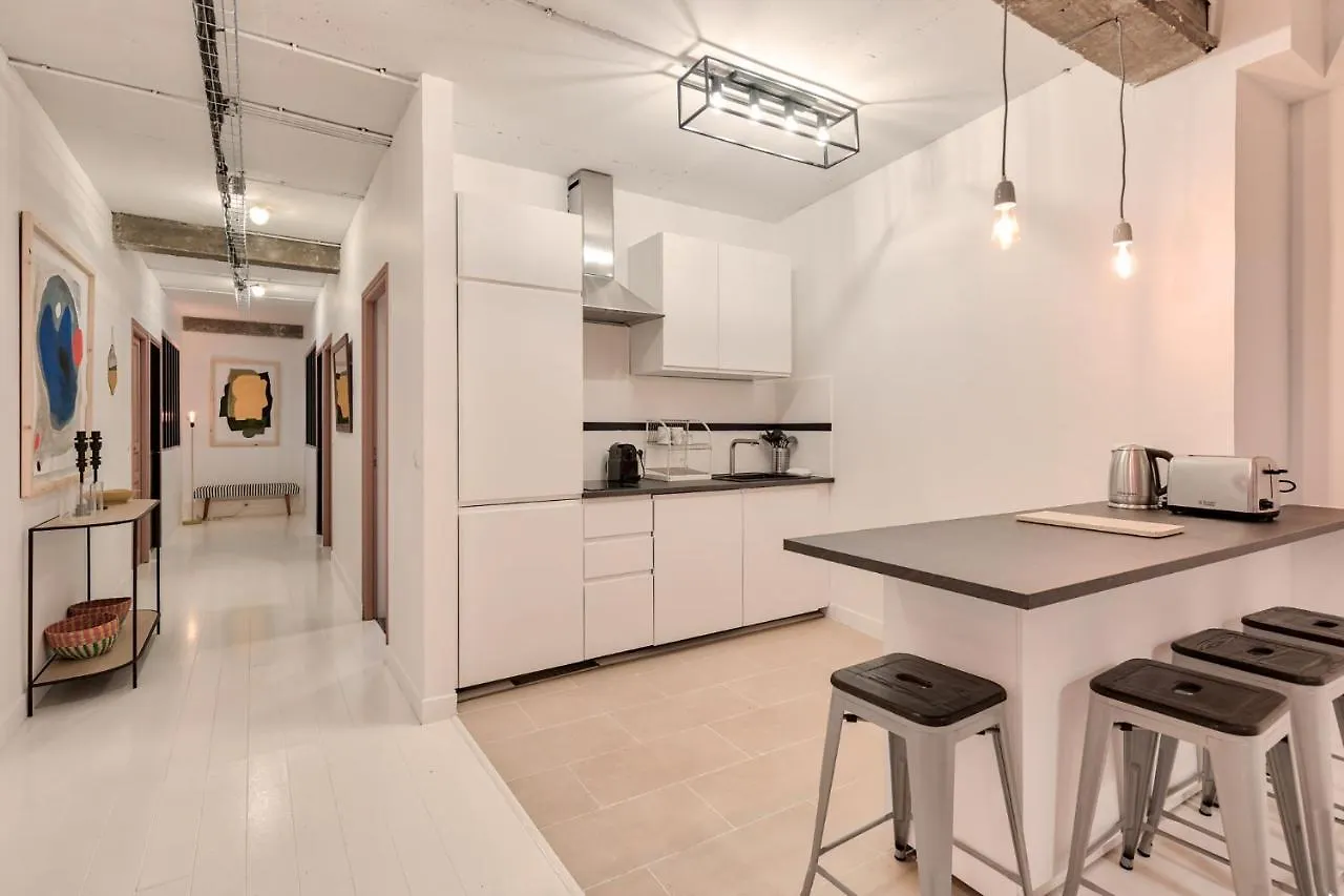 Artist And Design Loft - 10 Guests - 5 Min From Metro Apartment *