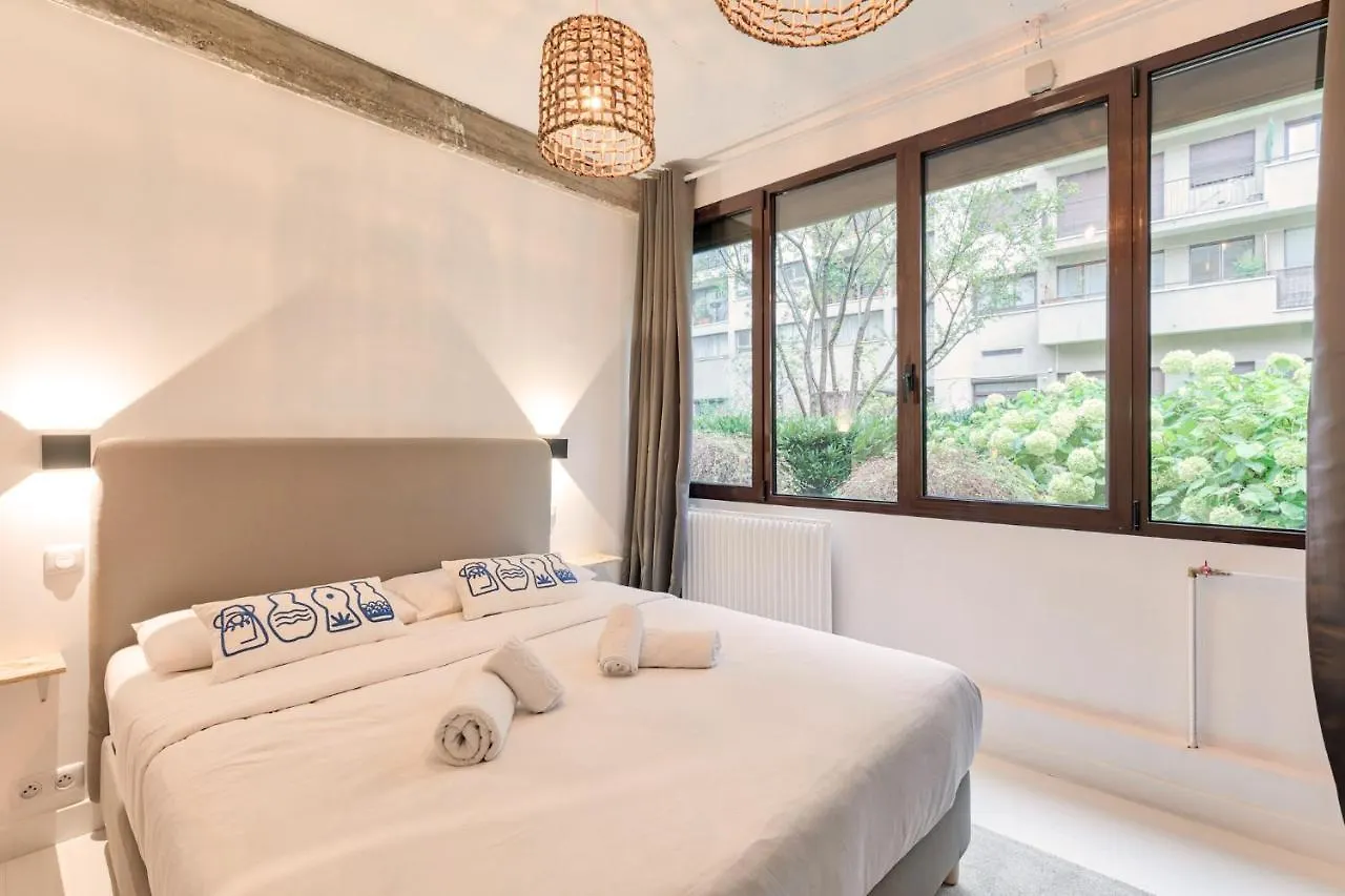 Artist And Design Loft - 10 Guests - 5 Min From Metro Apartment *